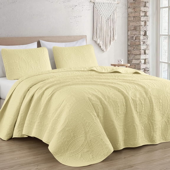 Chezmoi Collection Austin 3-Piece Oversized Bedspread Coverlet Set, Lightweight Reversible Bedding Cover for All Season, Pastel Yellow, Queen