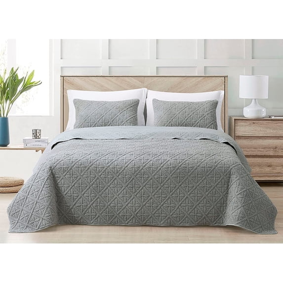 Chezmoi Collection Bethany 3-Piece Gray King Size Blanket Set Quilted Floral Sherpa Reversible Washed Microfiber Coverlet Bedspread Set