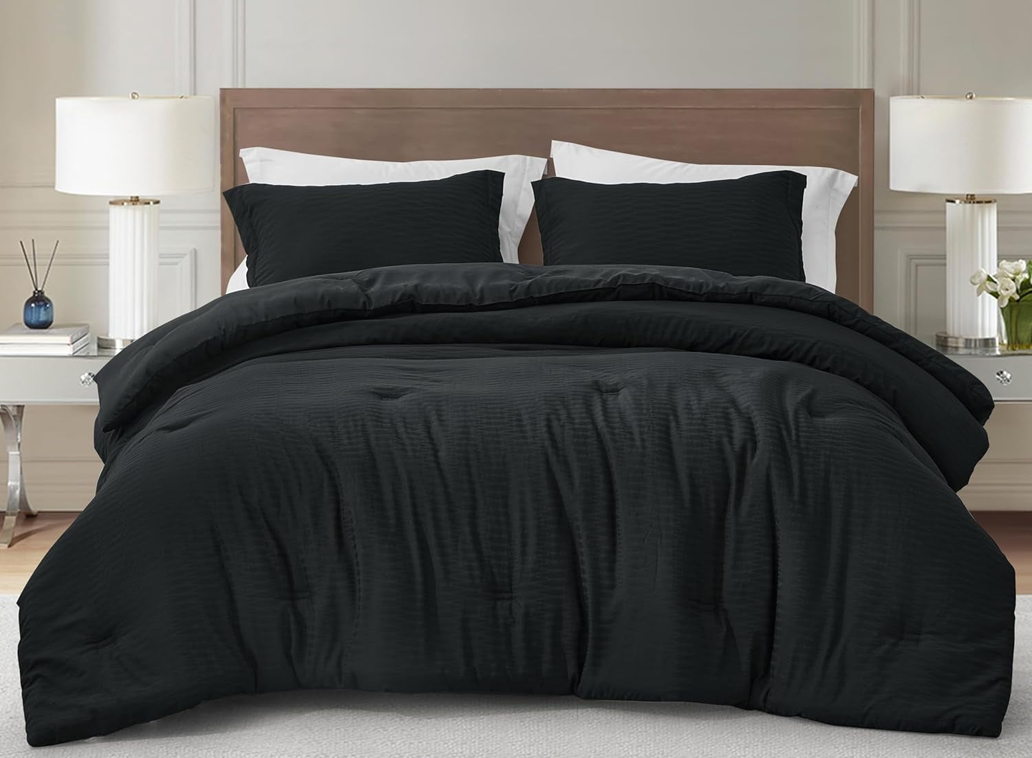 Black Wavy Quilted Three Quarter Comforter Set main image 1