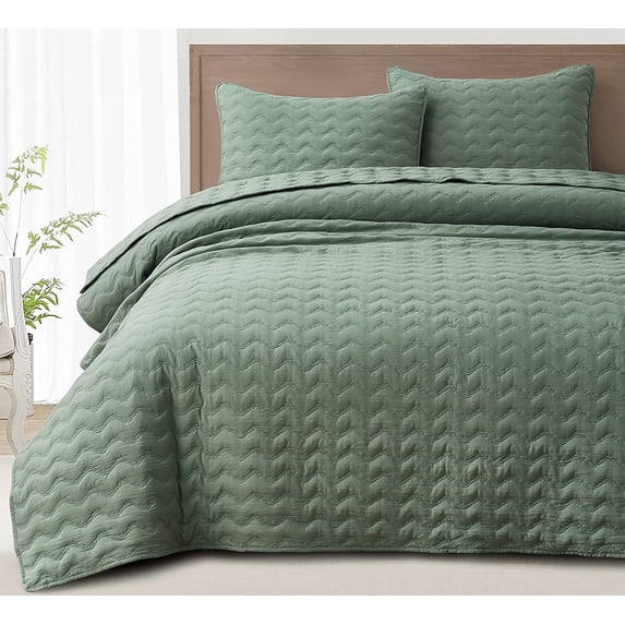 Chezmoi Collection Destiny 3-Piece Sage Queen Size Quilt Set - Stone-Washed Soft Microfiber Lightweight Quilted Bedspread Coverlet Set for All Seasons Wavy Line Stitching