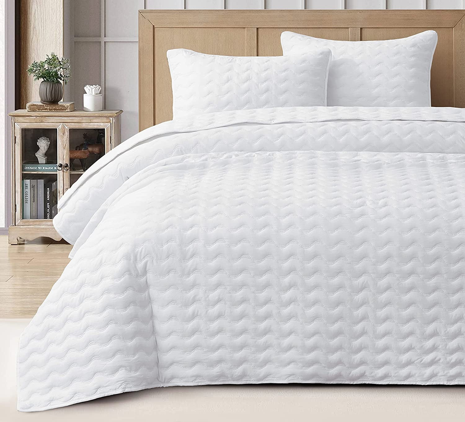 Chezmoi Collection Destiny 3-Piece White Queen Size Quilt Set - Stone-Washed Soft Microfiber Lightweight Quilted Bedspread Coverlet Set for All Seasons Wavy Line Stitching