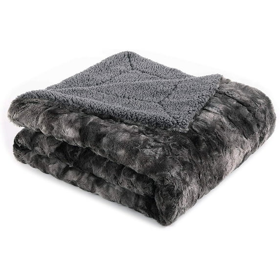 Chezmoi Collection Faux Wolf Fur Sherpa Fleece Throw Blanket, Gray 60" x 75"