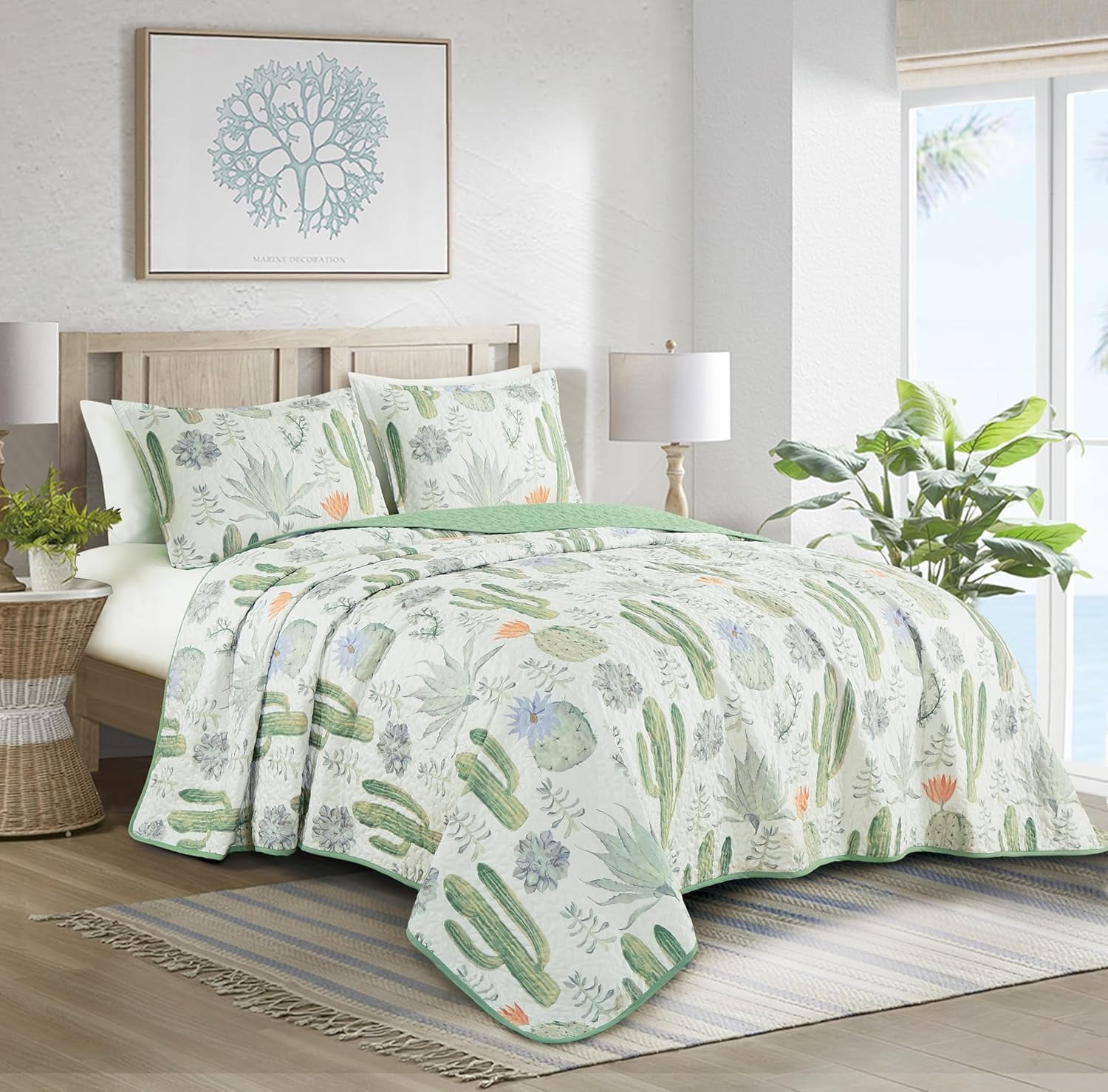 King White Microfiber Southwestern Quilt Set with Cactus Design
