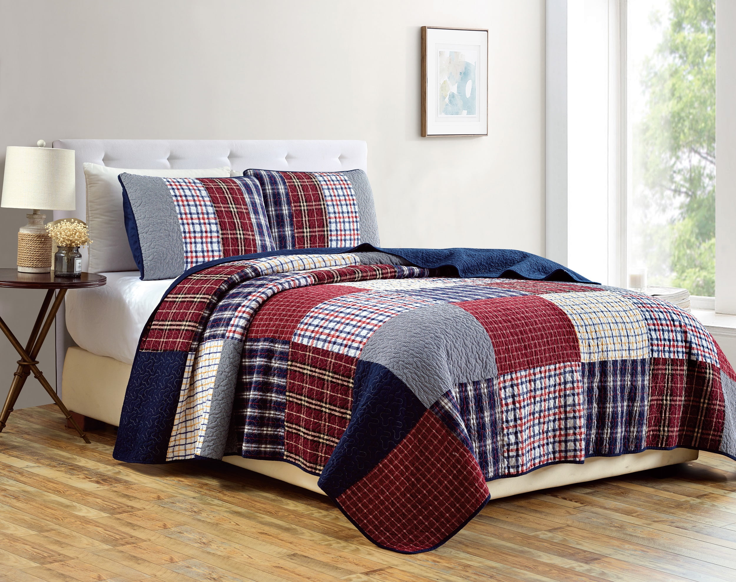 Queen Size White and Red Cotton Reversible Quilt Set