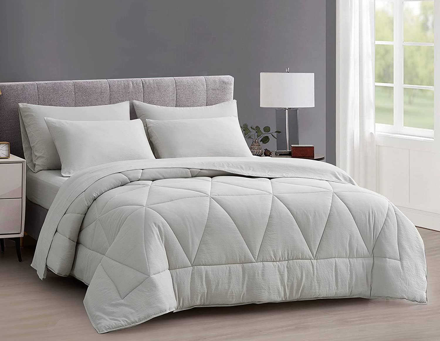 Light Gray Queen Microfiber Triangle Geometric Bed in a Bag Set