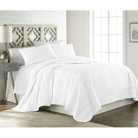 Chezmoi Collection Katy 2-Piece Frayed Edge 100% Washed Cotton Quilt Set, Soft-Finished Lightweight Bedspread All Season Bedding, Twin, White