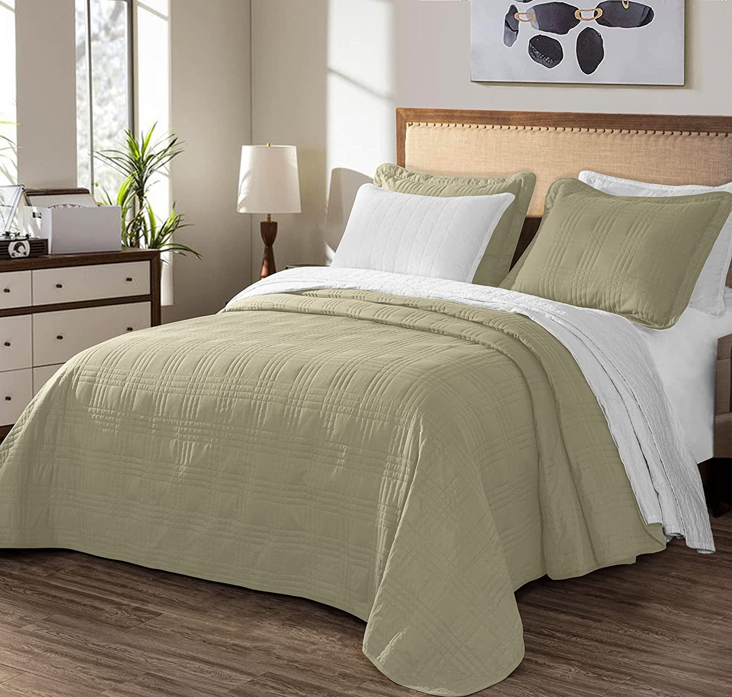 Beige Queen Microfiber 3-Piece Bedspread Set