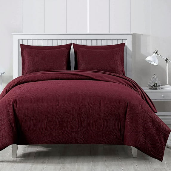 Chezmoi Collection Liam 7-Piece Burgundy Bed in a Bag Queen Comforter Set with Sheets Medallion Embossed Bedding Set