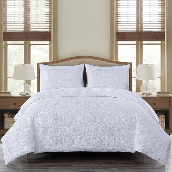 Chezmoi Collection Liam 7-Piece White Bed in a Bag King Comforter Set with Sheets Medallion Embossed Bedding Set