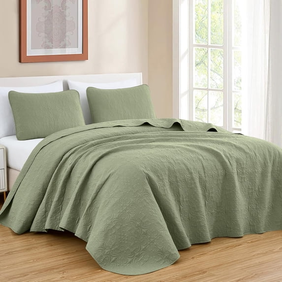 Chezmoi Collection Luca 3-Piece Oversized Bedspread Set, King Size, Sage Green, Summer Quilt Lightweight Microfiber Bedspread 118 x 106, Floral Medallion Pattern Coverlet for All Season