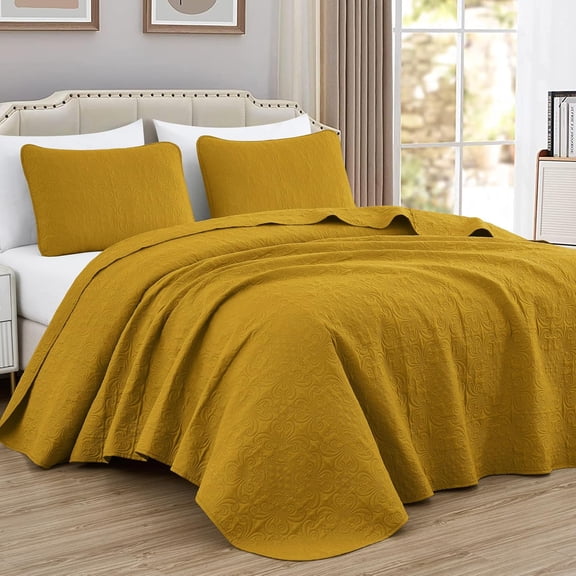 Chezmoi Collection Luca 3-Piece Oversized Bedspread Set, Queen Size, Mustard, Summer Quilt Lightweight Microfiber Bedspread 100 x 106, Floral Medallion Pattern Coverlet for All Season