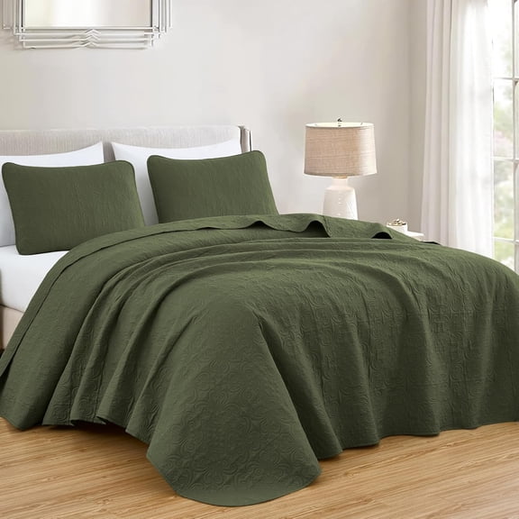 Chezmoi Collection Luca 3-Piece Oversized Bedspread Set, Queen Size, Olive Green, Summer Quilt Lightweight Microfiber Bedspread 100 x 106, Floral Medallion Pattern Coverlet for All Season