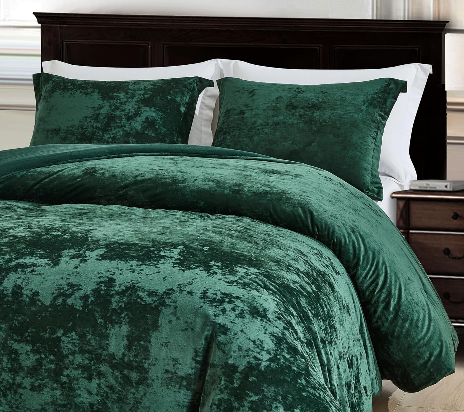 Luxurious Forest Green Velvet King Comforter Set with Reversible Microfiber
