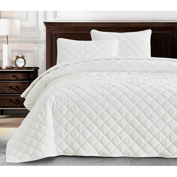Chezmoi Collection Lux Cream White Velvet Quilt Queen Set, 3-Piece Lush Plush Distressed Velvet Bedding All Season Lightweight Bedspread Brushed Microfiber Reverse with Diamond Stitch Quilting