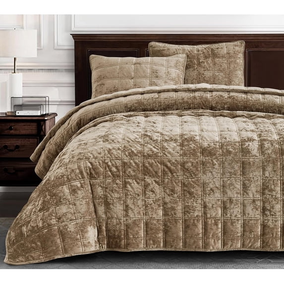Chezmoi Collection Piers Tan Velvet Quilt Queen Set, 3-Piece Lush Plush Distressed Velvet Bedding All Season Lightweight Bedspread, Brushed Microfiber Reverse with Double Square Stitch