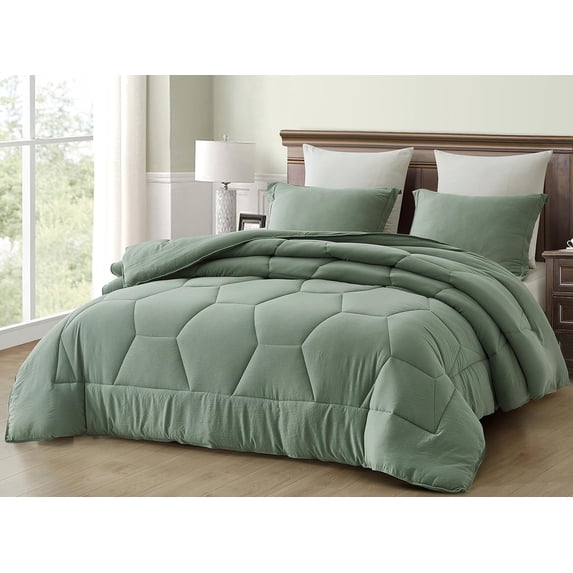 Chezmoi Collection Vero Sage Green Comforter Set Oversized King Size 3-Piece Fluffy Soft Lightweight Bedding Honeycomb Geometric Stone-Washed Microfiber Comforter Set for All Season