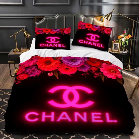 Chic 3-Piece Duvet Cover Set - Floral Pattern with Pink & Red Flowers on Black Featuring Illuminated Luxurious Design