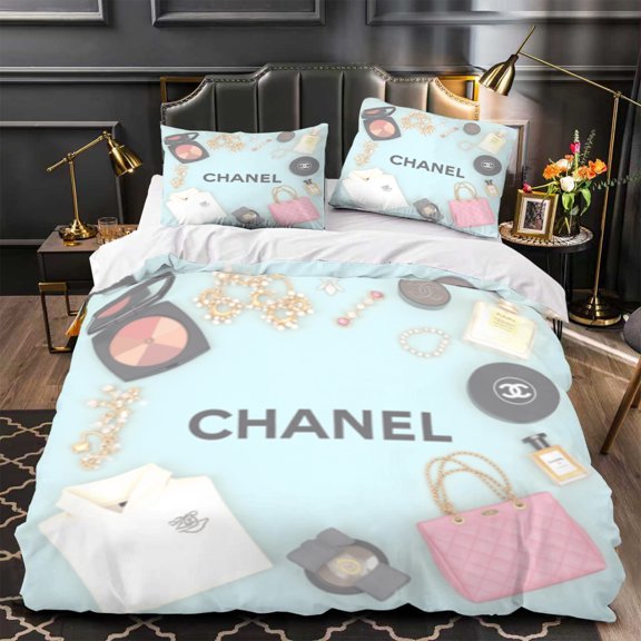 Chic 3-Piece Duvet Cover Set - Light Blue Design with Makeup Jewelry & s - Luxurious Modern Bedroom Decor