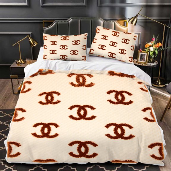 Chic 3-Piece Duvet Cover Set with Interlocking Red & Brown Pattern - Elegant White Bedding for Modern Bedrooms