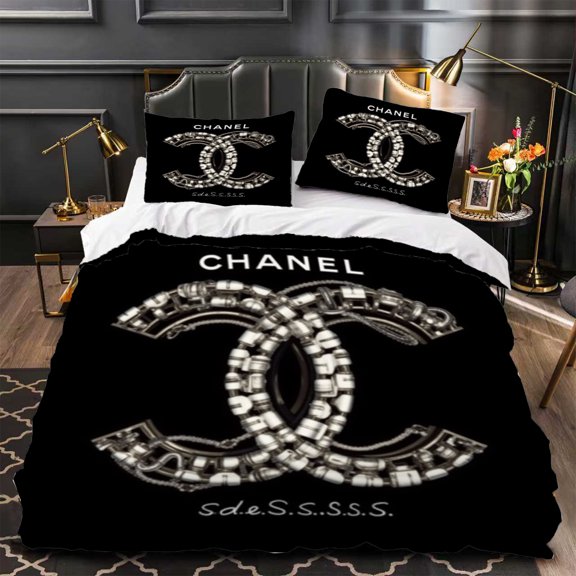 Chic 3-Piece Duvet Cover Set with Intricate White & Silver Design Modern Black & White Color Scheme Perfect for Contemporary Bedrooms