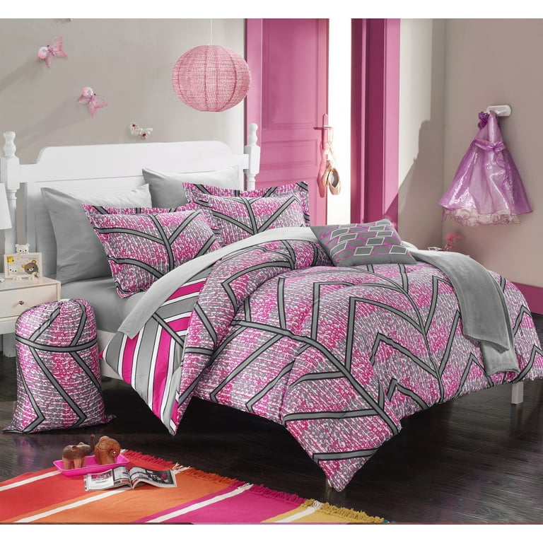 Louis Vuitton Pink Monogram Quilt Blanket Fleece Throw Set Bedding