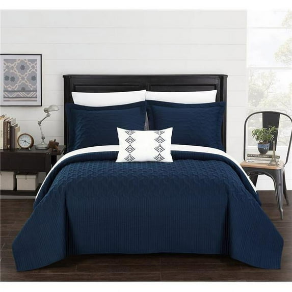 Chic Home Queen Size Interlaced Vine Pattern Shaela Quilt Cover Set, Navy - 4 Piece