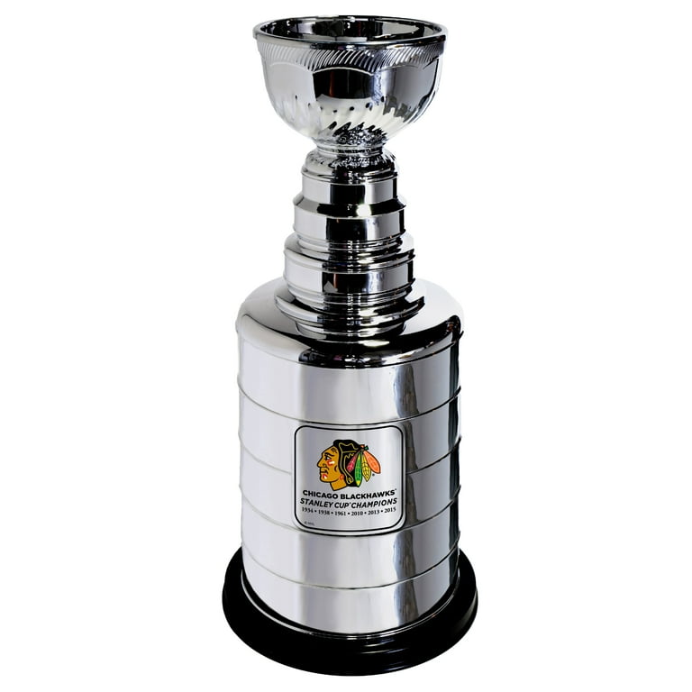 Chicago Blackhawks 6-Time Stanley Cup Champions 25'' Replica Team