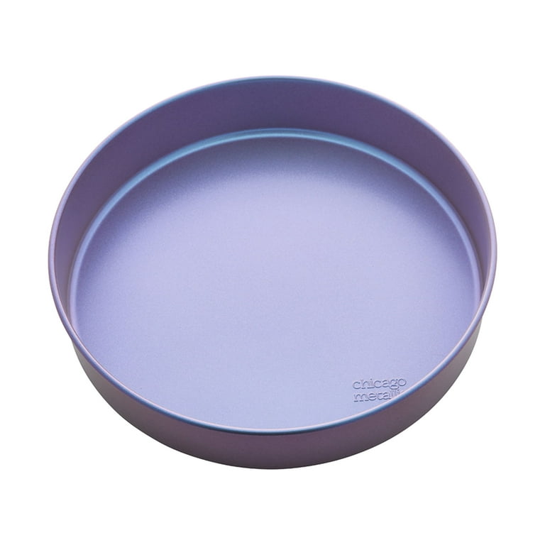 https://i5.walmartimages.com/seo/Chicago-Metallic-Aurora-9-inch-Non-Stick-Metal-Round-Cake-Pan-in-Iridescent_529ca410-99e8-4028-a494-1a0d8263d117.3421fe36f57069188cbad93501f05977.jpeg?odnHeight=768&odnWidth=768&odnBg=FFFFFF