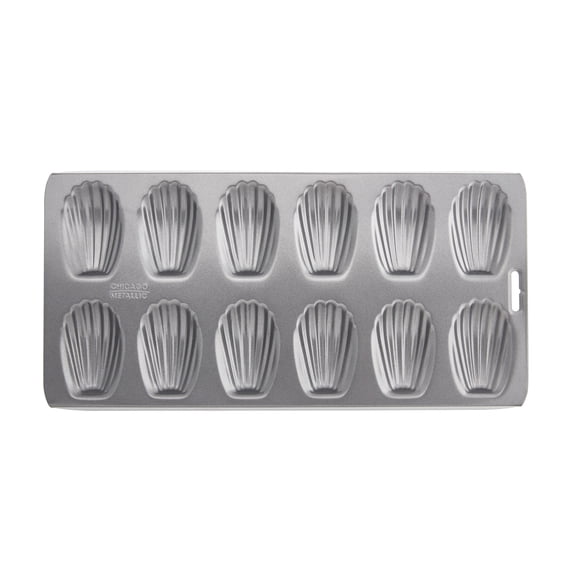 Chicago Metallic Professional 12-cup Non-Stick Madeleine Pan