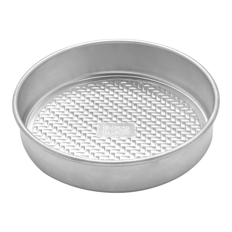 Chicago Metallic 9-inch Uncoated Textured Aluminum Round Cake