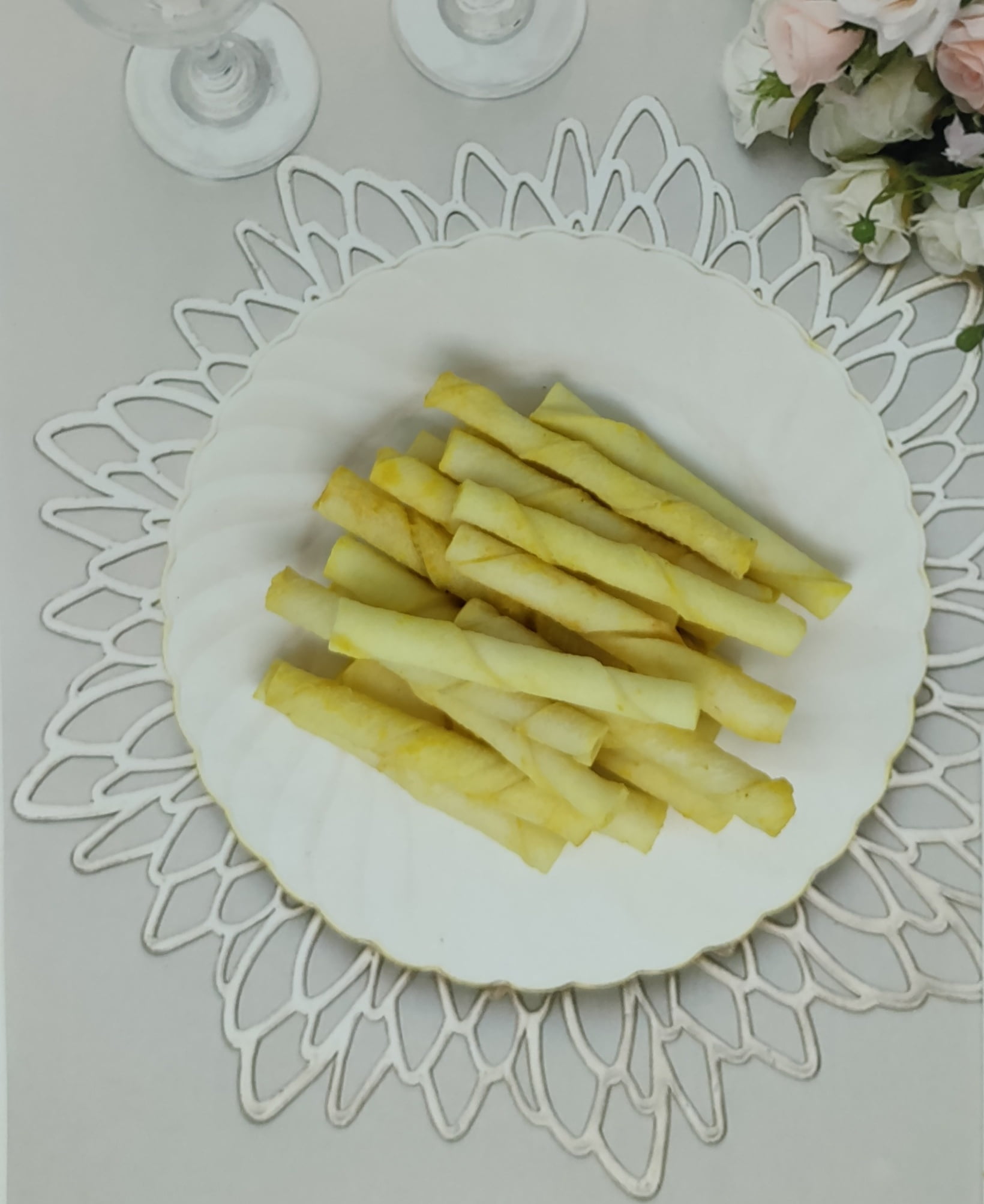 Chicken Basted Rawhides for small dogs (20 piece Toy Sized) small dog