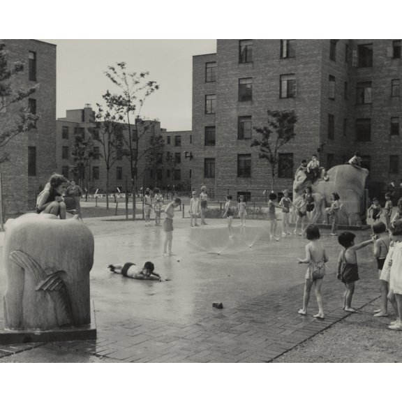 Children Playing In Courtyard Fountains Of The Jane Addams Homes Housing Project. The Chicago Apartments Were Built In 1938 By Franklin D. Roosevelt'S Wpa Program. - (Bsloc20151181) History (36 x 24)