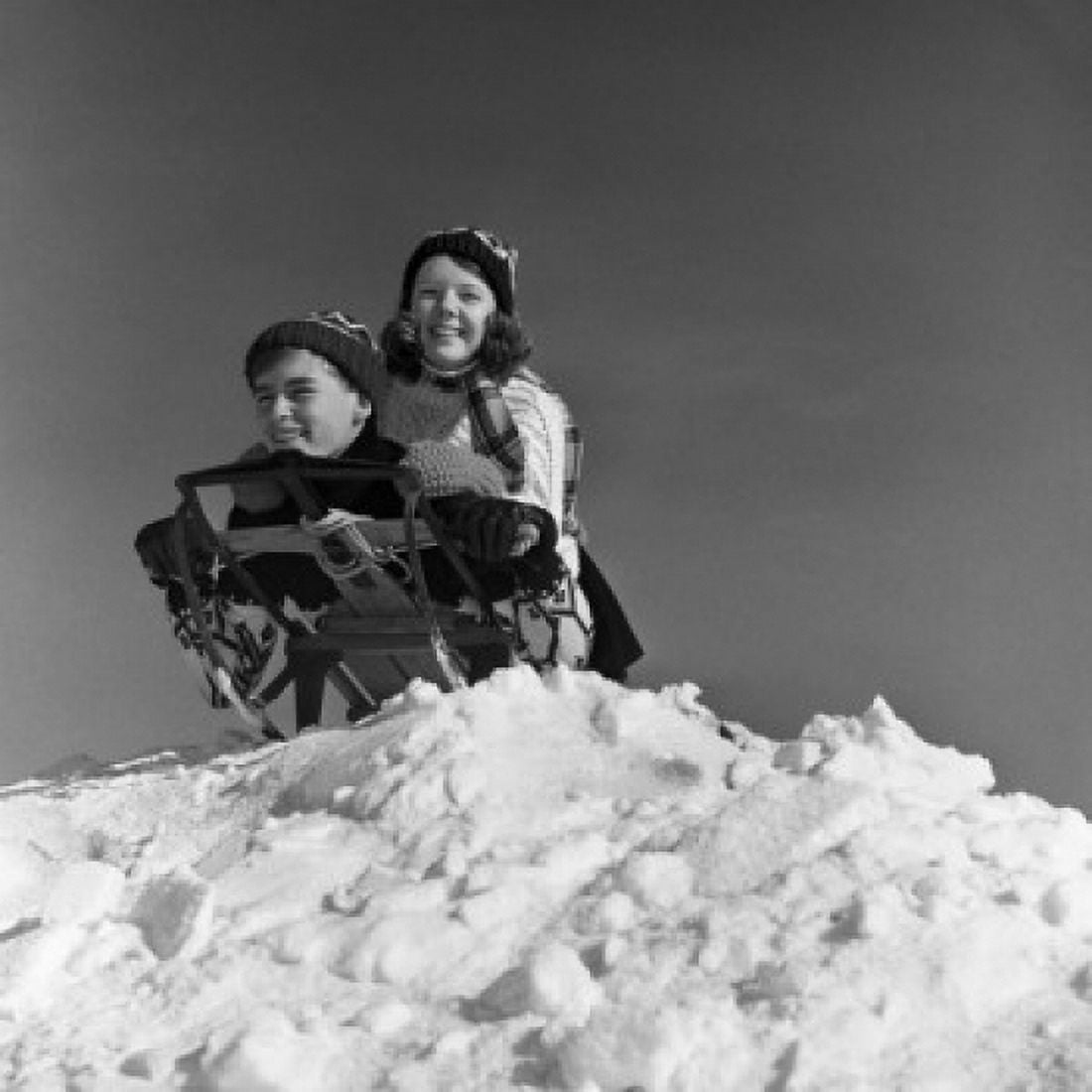 Children on sledge Canvas Art - (24 x 36)