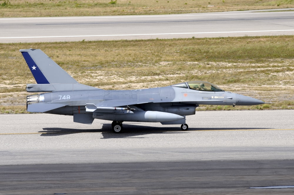 Chilean Air Force F-16A taxiing at Natal Air Force Base Brazil Canvas Art - Riccardo NiccoliStocktrek Images (17 x 12)