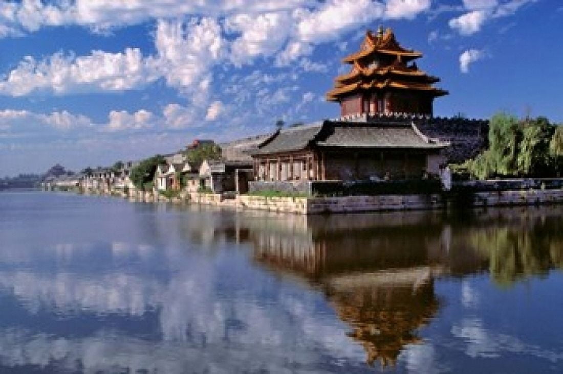 China Beijing Tower and moat guard Forbidden City Canvas Art - Ric Ergenbright DanitaDelimont (17 x 11)