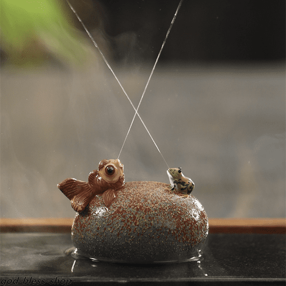 China yixing zisha tea pet clay water squirting tea play frog fish home ornament