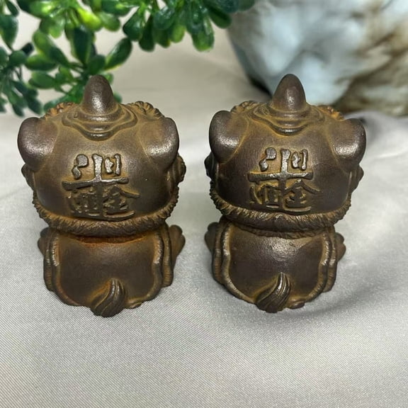 Chinese Style Iron Lion Figurines Feng Shui Desk Decor Pair 2 Piece Set