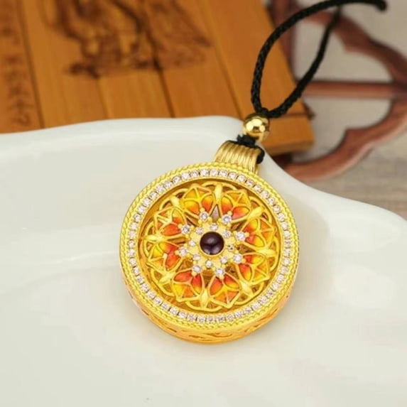 Chinese Style Rotating Compass Pendant Necklace Enamel Jewelry for Women Vintage Cultural Charm Handmade Gift Accessory