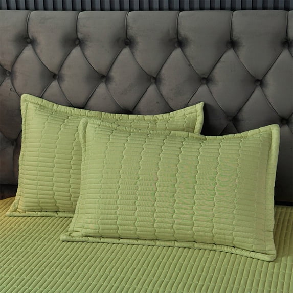 Chmadoxn Yarn Brushed Quilted Pillowcase 18.89 X 29.13 Inch, Pillow Core Protective Cover Is Non-Slip, Machine Washable, Dirt-Proof Soft and Skin-Friendly