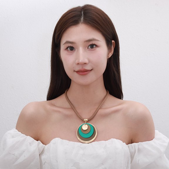 Choker Trend Round Pendant Geometry