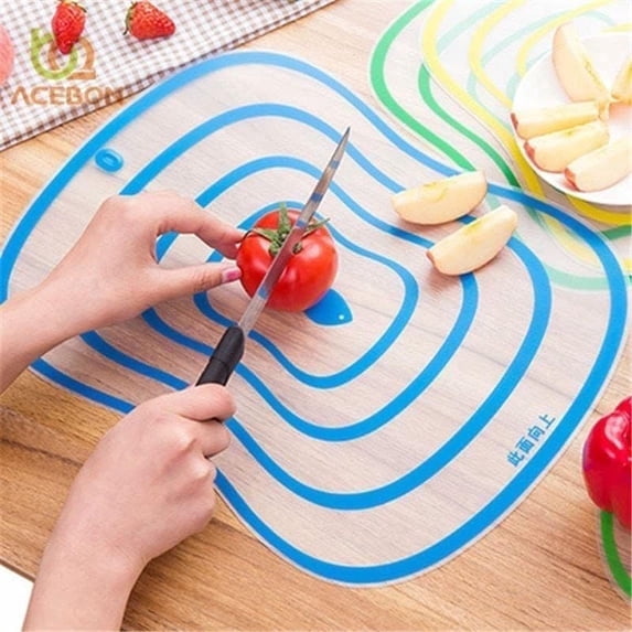 Chopping Mat Non-Slip Flexible Plastic Cutting Board – Thin, Clear, Small Size 23 x 32 cm, Anti-Skid Kitchen Cutting Mat Pack of 1