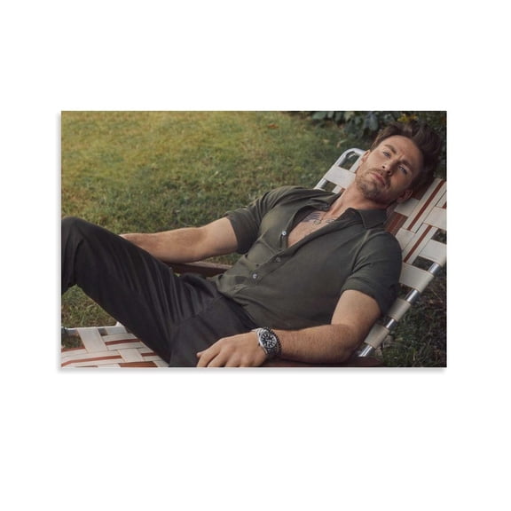 Chris Evans American Actor Poster Handsome Famous Posters Art Print Wall Photo Paint Poster Hanging Picture Family Bedroom Decor Gift 16x24inch(40x60cm)