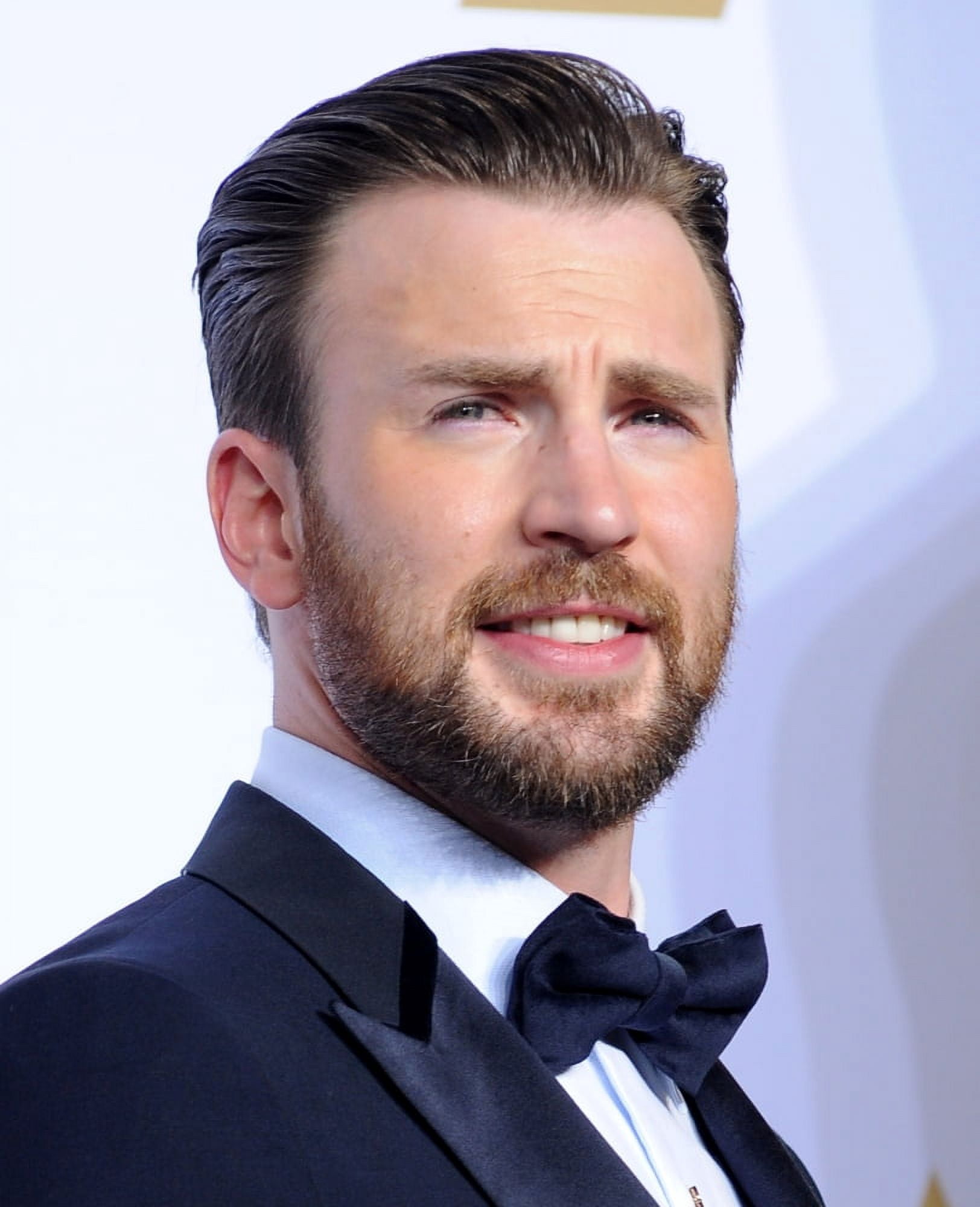 Chris Evans In The Press Room For The 88Th Academy Awards Oscars 2016 - Press Room Canvas Art - (16 x 20)
