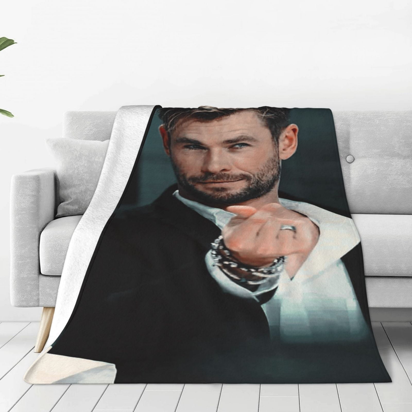 Chris Hemsworth Fleece Throw Blanket, Ultra Soft Cozy Luxury Fuzzy