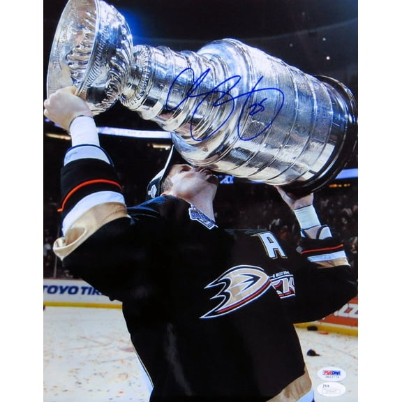 Chris Pronger Autographed 11X14 Photo Anaheim Ducks Cup JSA U76147
