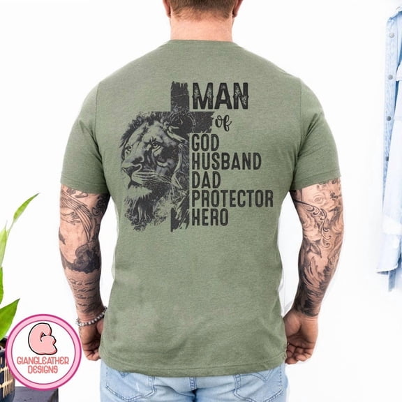 Christian Dad T-Shirt, Man of God Lion Tee with Bible Verse, Faith-Based Jesus Cross Shirt for Fathers, Religious Father’s Day Gift