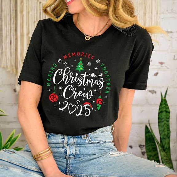 Christmas Crew 2025 Shirt: Family Matching Christmas T-Shirt