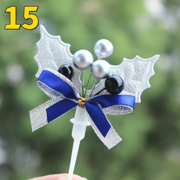 Christmas Cupcake Toppers Christmas Wreath Bow Bell Cake Decorations Cupcake Sticks for Christmas Party Supplies Dessert Baking (15,50PCS)