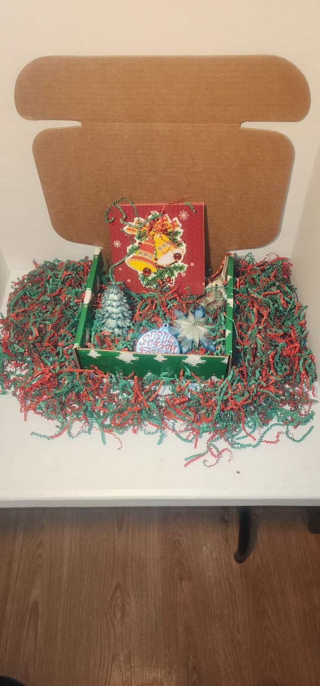 Christmas Gift Box, Saxon's Handmade Crafts, 1 Random Round Ornament, 1 Random Snowflake Ornament, 1 Random Christmas Card, 1 Random Tree Mantal Decoration