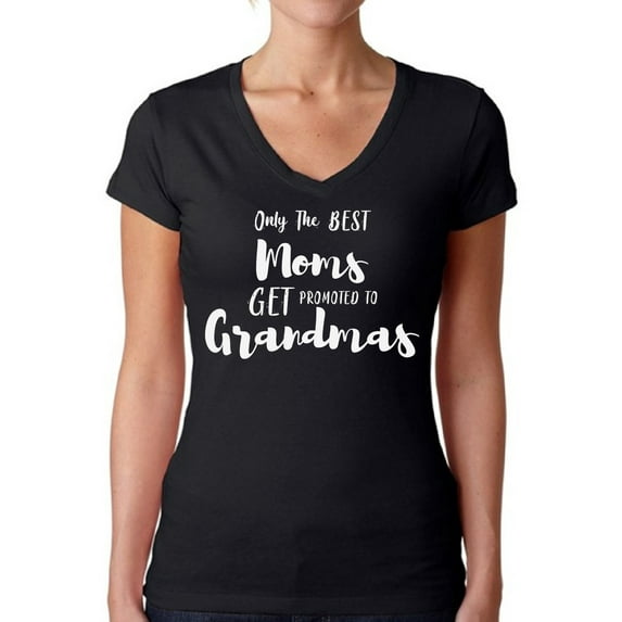 Christmas Gifts for Mom- Only the Best Moms Get Promoted to Grandmas Shirt - Granny Women V-Neck T-Shirt - Best Grandma Tee Merry Xmas Shirts